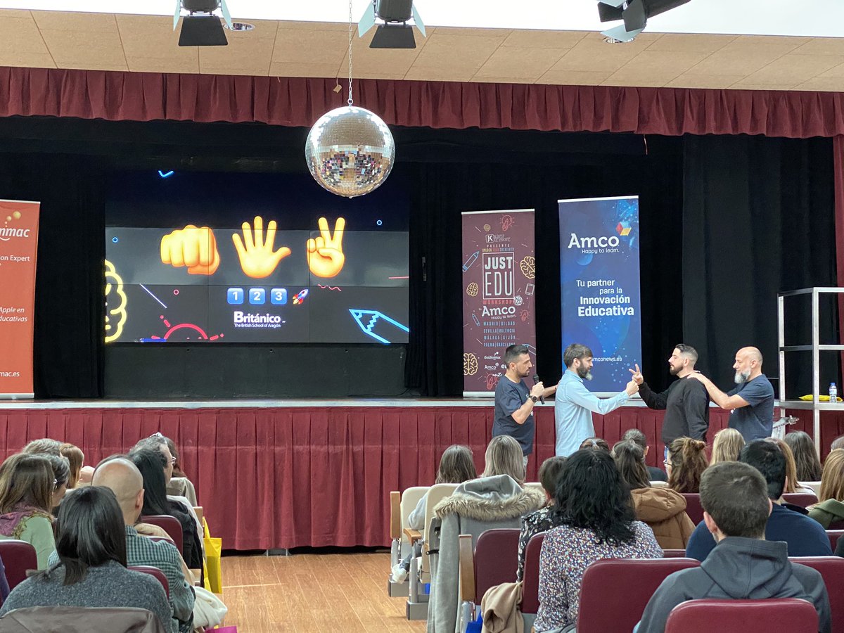 lgutierrezh20's tweet photo. Hoy estamos en un espacio estupendo en Zaragoza! @britanicoaragon celebrando los #justeduworkshop, hoy estamos en casa de @gtoledoedu .
Y como nos divertimos desde el principio de la jornada! #piedrapapelotijera @justkeynote @AMCO_iberia @GoldenmacEDU @EduZland @EIMlearning https://t.co/pvtTjn73kl
