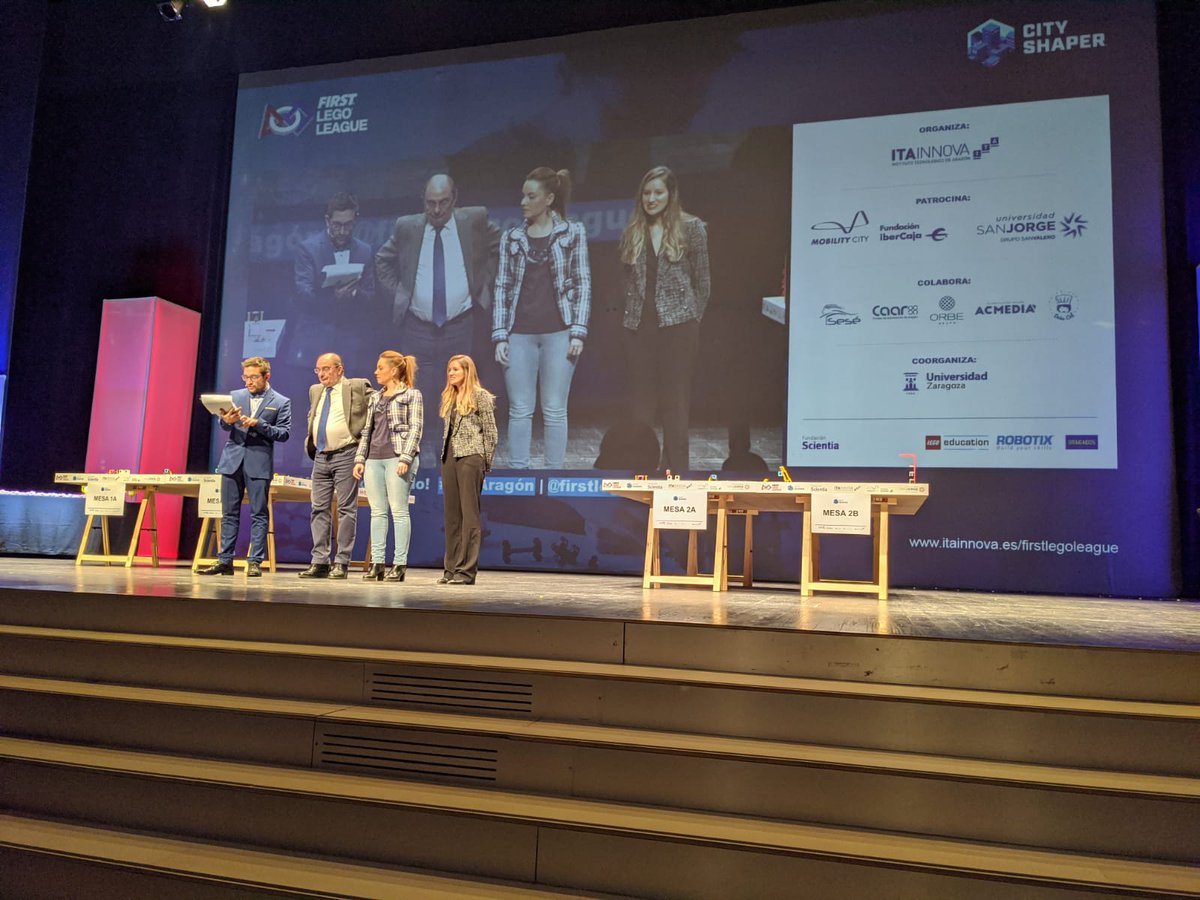 OpenScientia's tweet photo. Buenos días, bon dia, good morning. Hoy 100 equipos FLL, 92 equipos FLL Jr y 16 equipos FTC participan en #FLLAragon @ITAINNOVA #FLLLLeida @EPS_UdL #FLLSalamanca @usal #FLLVic @UVic_FCT @ROBOTIX_ #Dragados @GirbauGroup @Cimworks_es #morethanrobots ¡suerte! https://t.co/mU3iZ0SbMu