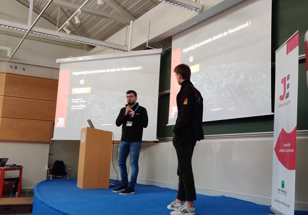 EY est présent pour le lancement du #CRPAGP20 de la <a href="/cnje/">Junior-Entreprises</a> à Lille, merci à <a href="/SkemaConseil/">Skema Conseil</a> et @ProGHEI pour l'organisation du premier congrès de l'année !
#WeAreJE #TellmEY