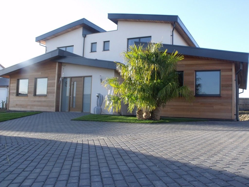 SelfBuildDesign's tweet image. @BespokeFrames have re-designed their website so that you can see gallery images categorised by project (contemporary, traditional, eco etc). Check out their new website now or visit them at the SelfBuild &amp;amp; Design East Show to find out more: buff.ly/2uxqwKx