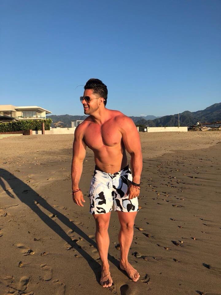 Conaromaacafe's tweet photo. Memo Rodriguez
México 🇲🇽
#Fisicoculturista #Papasote #Sexyboy #Guapoysexy #MenPhysique #Modelosexy #Bodybuilder #HechoEnMéxico #FitnesMen #MexicoMuscle #Sexyboy #Fuerteysexy #HermosoMuchacho #MiDiosDelOlimpo #Bellos #Mamadosexy https://t.co/kfPhaZO1ve