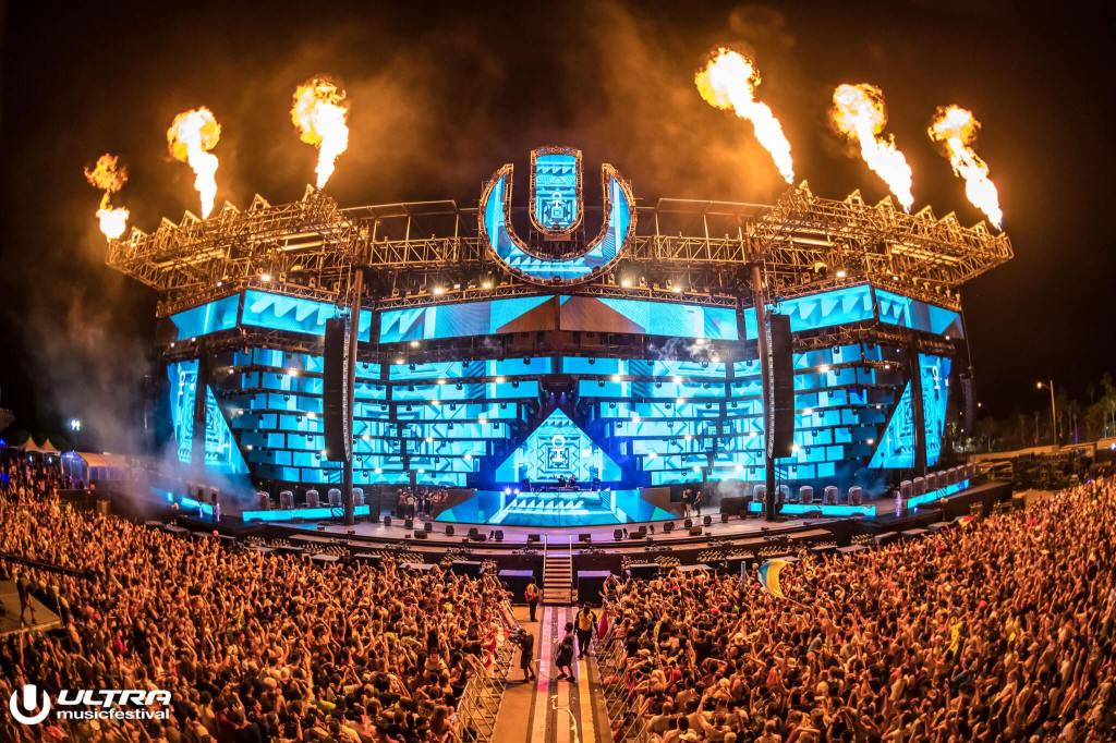 DubaiBliss's tweet photo. ULTRA MUSIC FESTIVAL DEBUTS IN ABU DHABI #ultra #ultraabudhabi https://t.co/Kqj6bBuMvp https://t.co/YEqjqgka2b