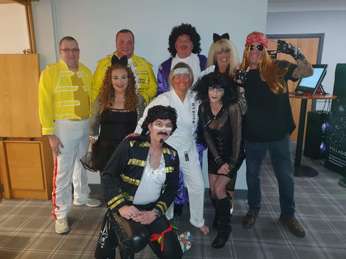 Last night the 18SIXers had their Christmas night out. It's the first opportunity we've all had to get together, what could have gone wrong...