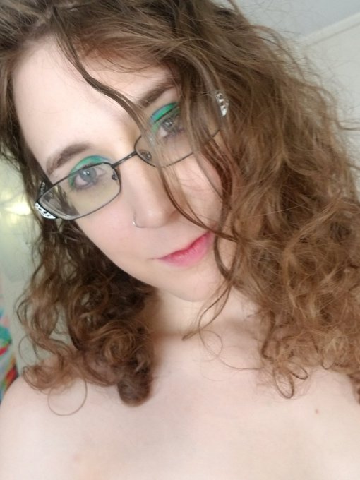 I'm your Google deep dream.  Streaming <3   https://t.co/hU9rJDVnrg https://t.co/rjHVNTbttK<a href="/tag/mvtrans"class="tags"><span>#mvtrans</span></a>