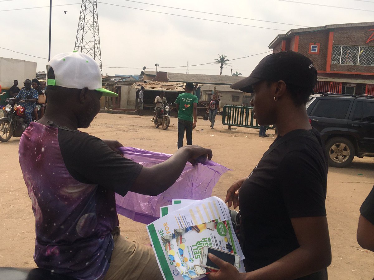 LagosShapers's tweet photo. PLASTICS TO RESOURCES (P2R). In partnership with New World, Global Water Challenge, The Coca Cola Foundation and @ecoprune.
#P2RNaija #RecyclingPlastics #NewWorldProgramGrant #LagosShapers #GlobalShapers #GlobalShapersCommunity #NWP #CocaColaFoundation #GlobalWaterChallenge https://t.co/M3b9f6LzCW