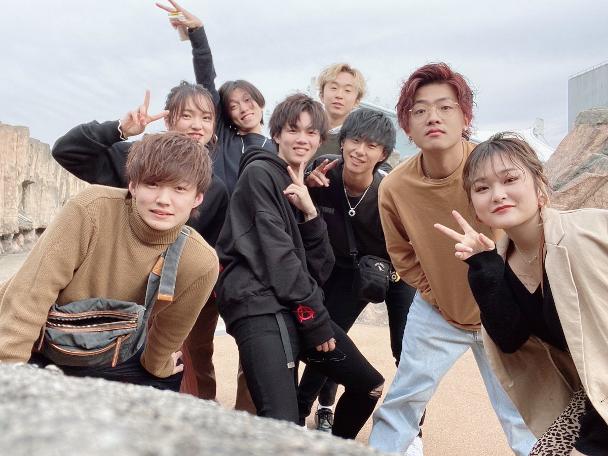 __shuto__6's tweet photo. あと4ヶ月とかで21歳とかほんまにハタチ過ぎたら1年早く感じるな
あ、明日国家試験絶��受かるぞー
こんなにしょぼい頭に10教科叩き込んだことないから頭パンクしかけです😆
みんなで笑って卒業したいね👍 https://t.co/PoddJTr7XB