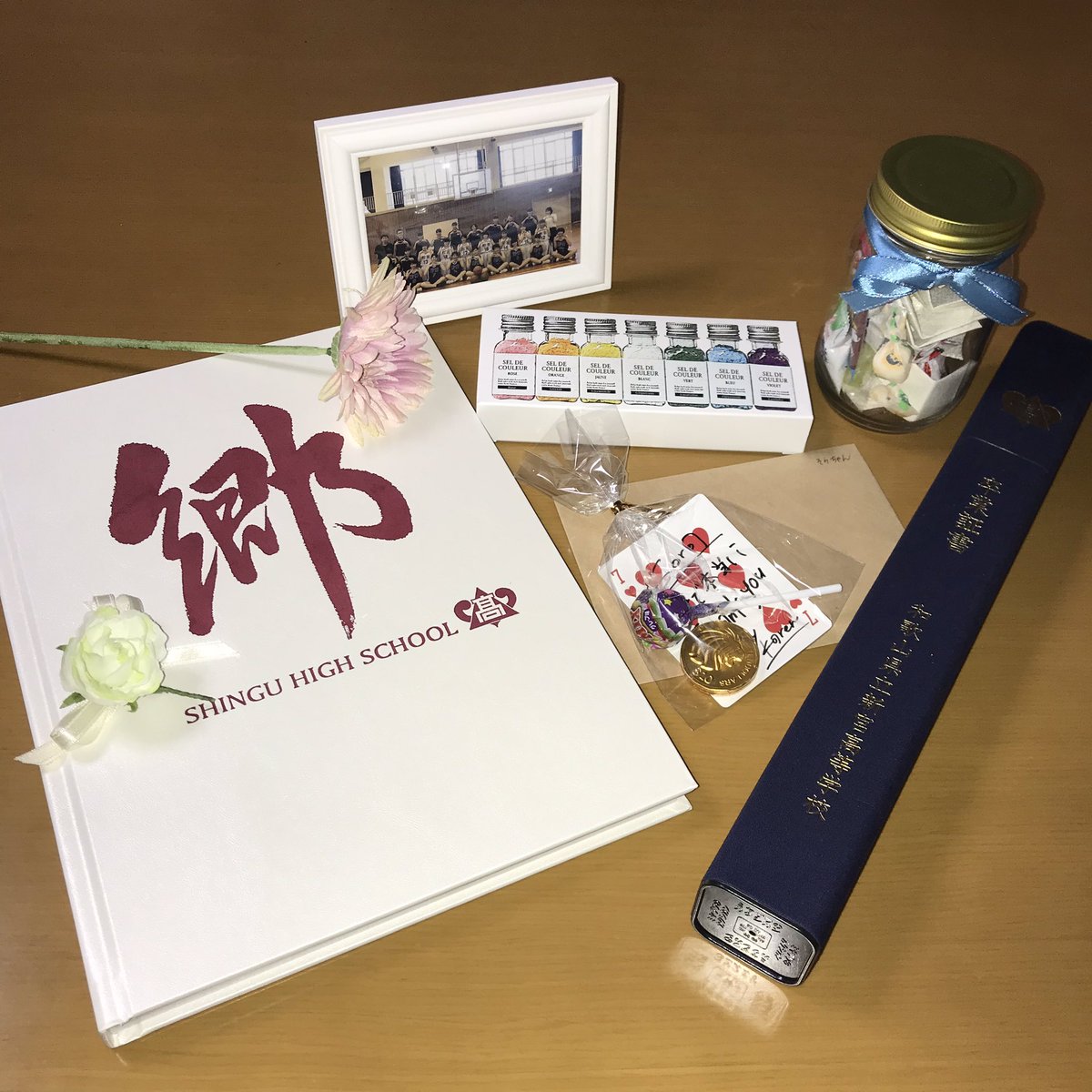 S10R25's tweet photo. 卒業
急すぎて実感無いけど、
みんなには感謝しかないよ。
本当にありがとう。
皆大好きです！ https://t.co/XBF7QLdbt0