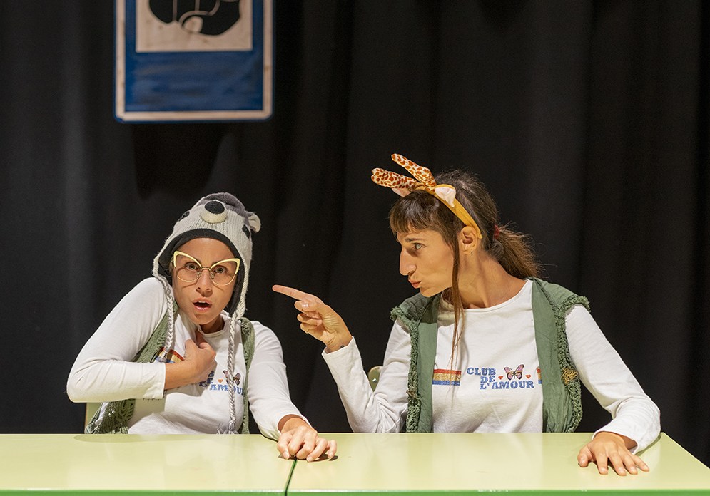 📌 Plans per diumenge tarda?
És clar! Gaudir de teatre familiar a SQV 🎭
Ella Balla, de Las Moskitas Muertas 👉 Una història sobre les fortaleses que s'amaguen dins de cada infant
ENTRADES A ➡️ bit.ly/EllaBalla