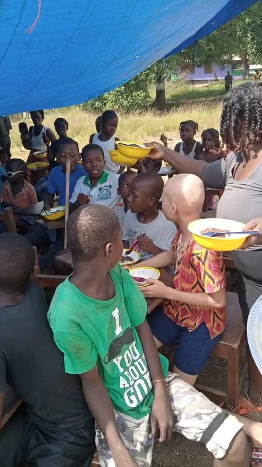 LGolokeh's tweet photo. We trying our best to provide food and good health for them. https://t.co/bfoTt26SU5