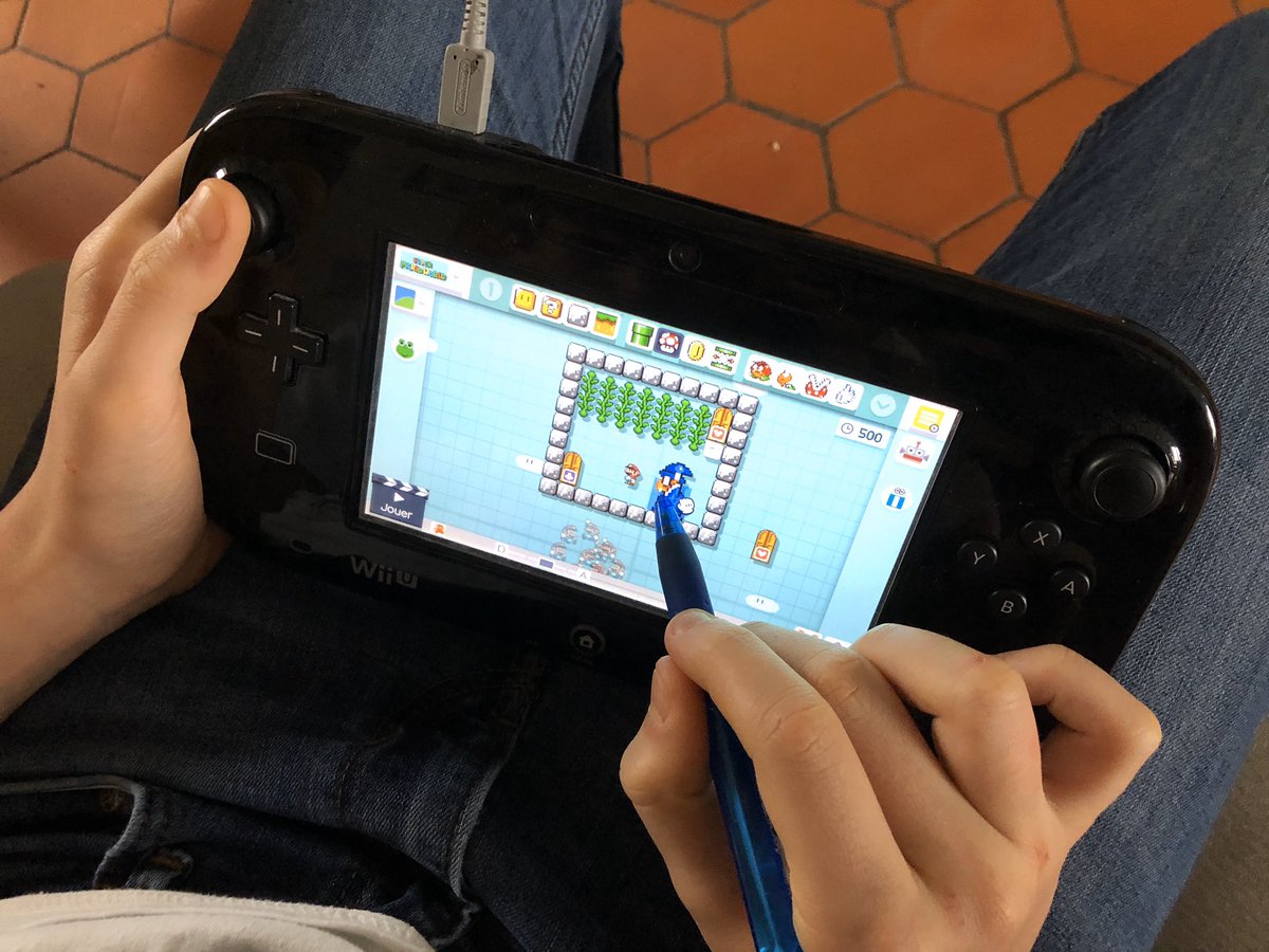 Christophe_Cl's tweet photo. Ça n’a l’air de rien mais #MarioMaker est un projet dingue en #UX en #Ergonomie et en #Gameplay dans la conception de jeu vidéo ! Avec des possibilités infinies, merci @Nintendo
#uxdesign ##UXjeuvideo #UXgaming https://t.co/vtm1Et66HZ