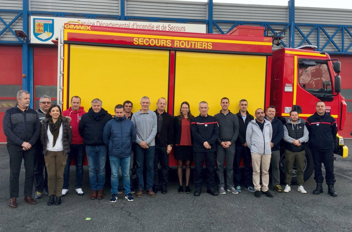 PompiersDuLot's tweet photo. Les @PompiersDuLot présents ce matin à #BagnèresDeBigorre (65) pour une réunion de la commission #Secourisme de l'#URSPMP. Aux côtés de tous les responsables des #UDSP de la région #MidiPyrénées !
#UDSP09 @udsp12 @udsp31 #UDSP32 #UDSP46 @udsp65 #UDSP81 @Udsp82 @PompiersFR https://t.co/jm6VYaF5U9