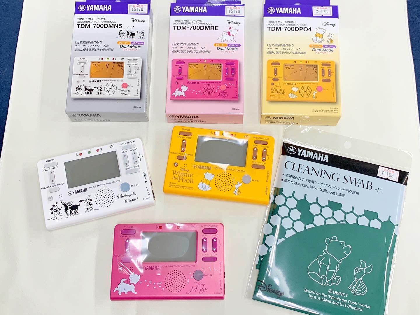 ユリ楽器 春の新商品 ヤマハのチューナーメトロノーム ディズニーバージョン のご紹介です 今年発売された３種類 昨年発売の3種類で計6種類 全て期間限定品で メーカー在庫が無くなり次第販売終了です スワブ クロス ペーパーもあります