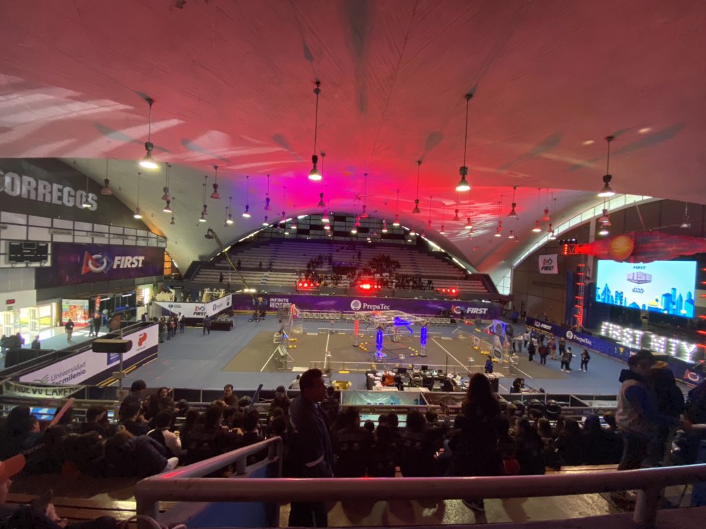 5948Lebotics's tweet photo. Segundo día de competencia 🤖

A falta de tres matches clasificatorios, Lebotics #5948 busca su pase al mundial de First Robotic Competition. 

Vamos Lebotics ! @TECcampusCVA 

Participaremos en los matches 66,69 y 80.  🤩

#Lebotics5948 #FIRST https://t.co/qVvLTmyBsJ