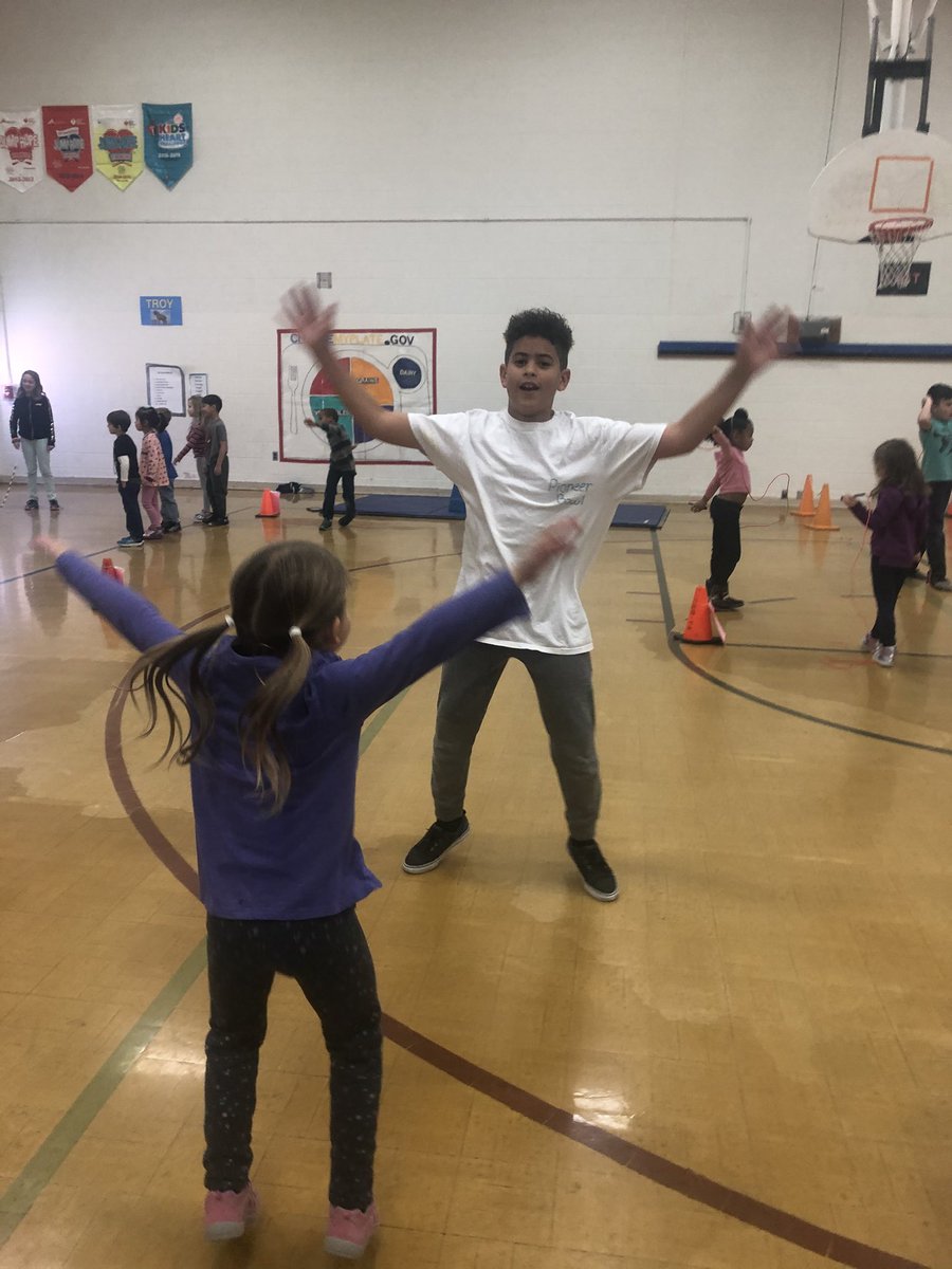 Shayna H tweet media