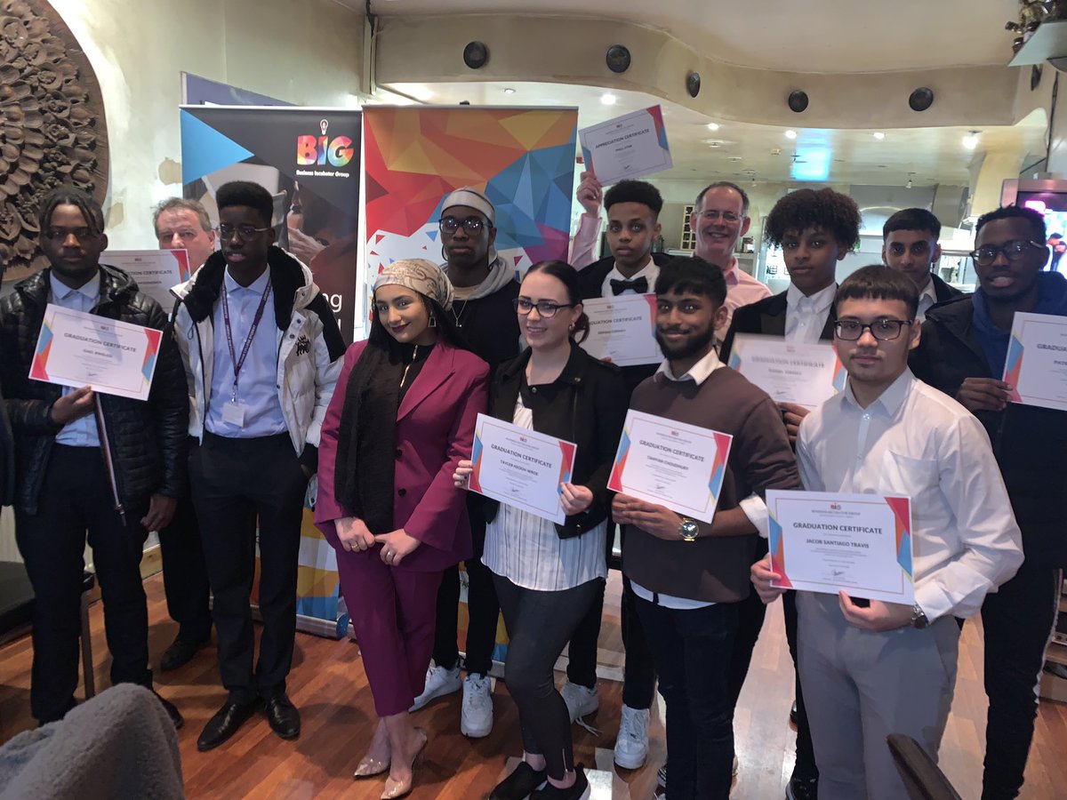 tinycakelady's tweet photo. It's always a pleasure to be a part of such a passionate business community. Wednesday evening was nothing short as we congratulated the successful entrepreneurs from cohort 1 and 2 of the @Businessincugrp and launched cohort 3🥇🎉💥 well done to hosts @ericbishyika  @CafeLahore https://t.co/c5K6tBSu6m