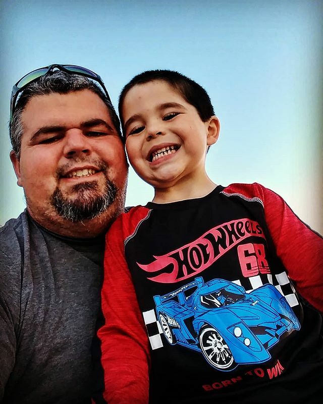 mog3618's tweet photo. Spending the day with Alex #aka #MiniMe. 
#FatherSon https://t.co/EUuZBT4gkW