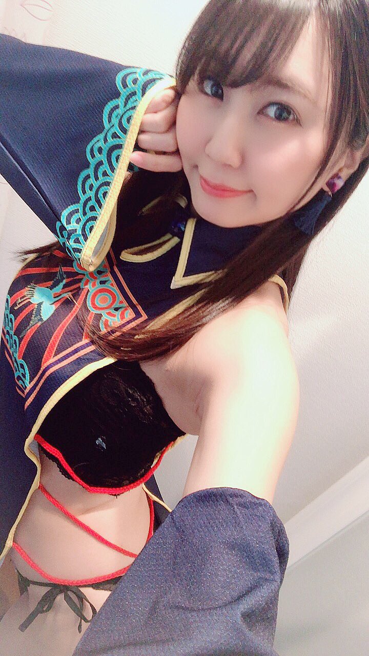 コスプレノーパン 