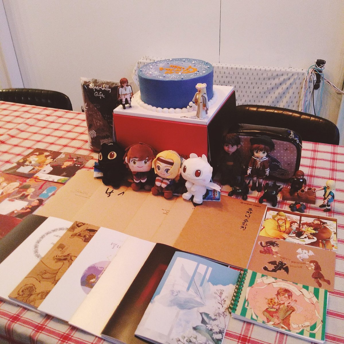 seoyeon (@info_seoyeon) on Twitter photo #ํ์ปต์_์์ผ์ถํํด
#HappyBirthdayHiccup
์์ ์ด ์ง๋๊ธฐ ์ ์ ํ๋ฑ ํธ์ํ๊ธฐ! ์ด๋ป๊ฒ 4๋
์ ํ๋ฒ ์ค๋ ํ์ปต ์์ผ๊ณผ ๋๊ธธ 10์ฃผ๋
๊ณผ ์ฃผ๋ง์ด ๋ฑ ๋ง๋ฌผ๋ ค์ ๊ต๋ฅํ๋ ํ๊ณ ์ ๊ฐ๋ ์๋ฉ ์ฌ๊ณ ๋๋ฌด ํ๋ณตํ๋ค์ ์ค๋๋ง์ ๋ฉ์ด์ ๊ธฐ๋ถ๐
ํ์ปต์ ์์ผ์ถํํด๐ #ํ์ปต์_์์ผ์ถํํด
#HappyBirthdayHiccup
์์ ์ด ์ง๋๊ธฐ ์ ์ ํ๋ฑ ํธ์ํ๊ธฐ! ์ด๋ป๊ฒ 4๋
์ ํ๋ฒ ์ค๋ ํ์ปต ์์ผ๊ณผ ๋๊ธธ 10์ฃผ๋
๊ณผ ์ฃผ๋ง์ด ๋ฑ ๋ง๋ฌผ๋ ค์ ๊ต๋ฅํ๋ ํ๊ณ ์ ๊ฐ๋ ์๋ฉ ์ฌ๊ณ ๋๋ฌด ํ๋ณตํ๋ค์ ์ค๋๋ง์ ๋ฉ์ด์ ๊ธฐ๋ถ๐
ํ์ปต์ ์์ผ์ถํํด๐