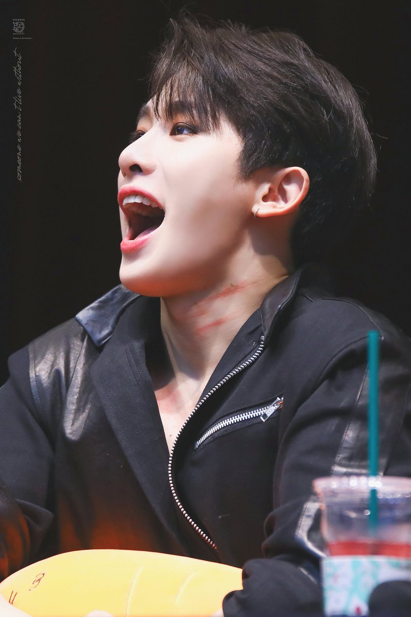 eyes_of_hw's tweet photo. 너무너무 사랑하고 또 사랑하는 호석오빠 사랑하고..보고싶고 오빠 앞에서는 단 하루도 행복하지 않은 적이 없었어 그래서 고마워 언제 어디서 어떤 모습이라도 지금처럼 늘 사랑할게  첫느낌 그대로 다시만나 사랑해 나의 사랑 나의 시간 나의 추억 나의 기억 나의 사계절 나의 돌아오는 봄날 https://t.co/oTg09L0qXt