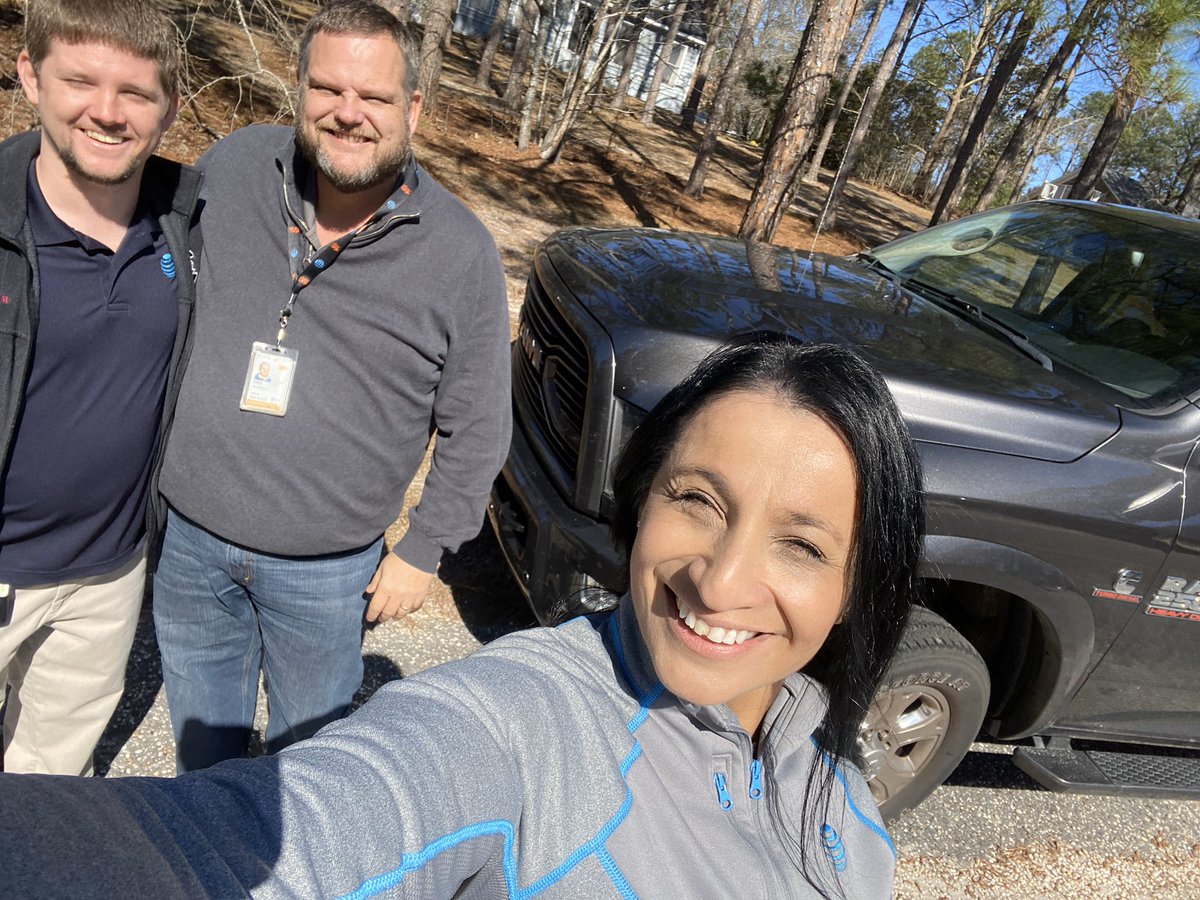 Had a great day in the field with a few of our team in Columbia! Tyandra and Chris are both so passionate about what we do as well as FirstNet! Going to be a great year for the them and the Columbia team! @belennuno209 <a href="/Karingarrido2/">Karin Garrido</a> #IHXEastElite #CarolinaCrushers