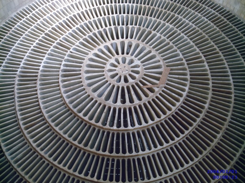 ref_solutions's tweet image. Acid Resistant ceramic dome in a sulphuric acid plant for a major fertiliser company.