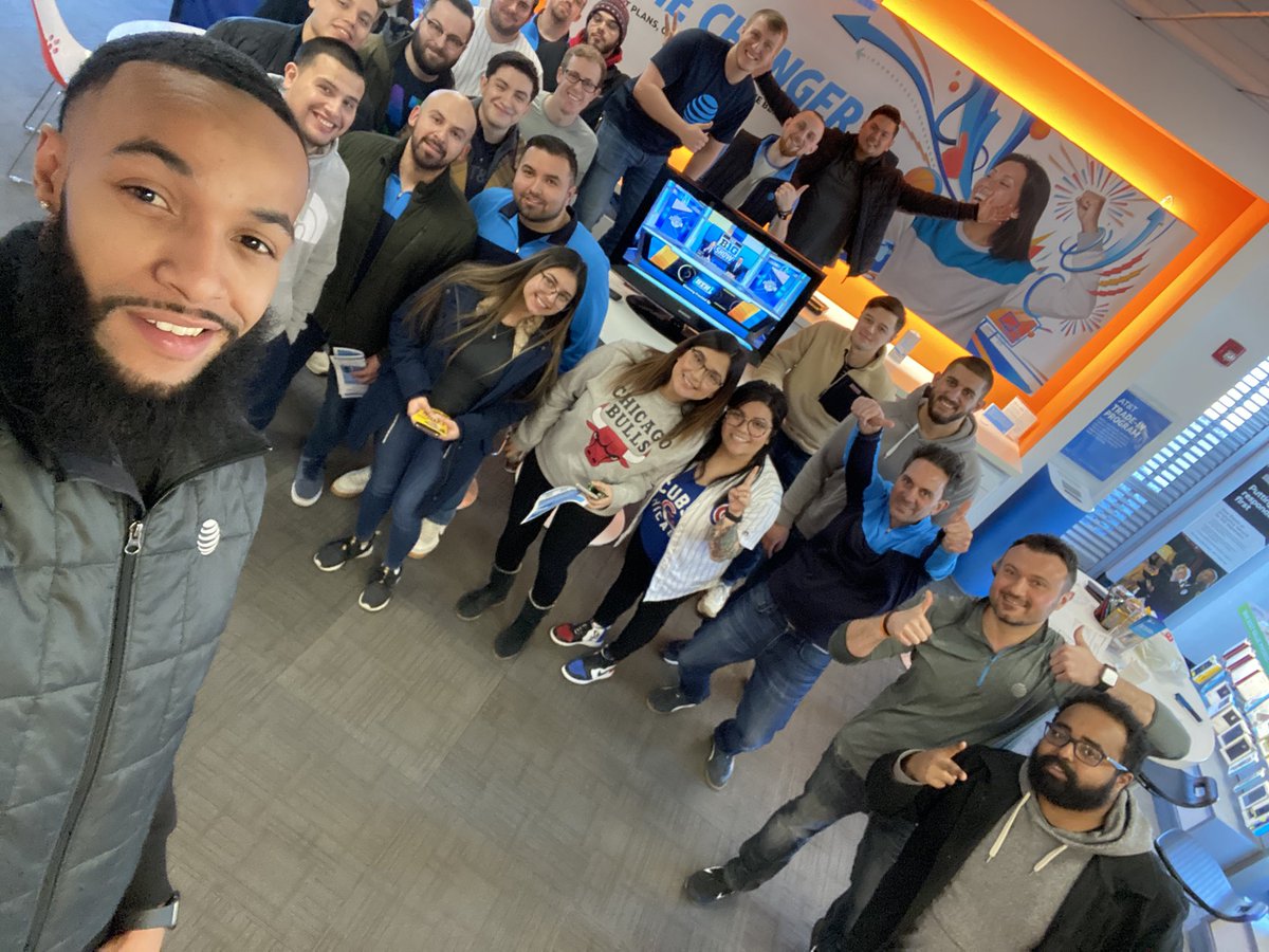 Team Meeting this morning prepping for Monday. #ATT #WEAREGLM #WIN <a href="/TomMonahan10/">Tom Monahan</a> @att @joe_boxer44 <a href="/JoeSanMan/">Joe</a> <a href="/EricaLamS2/">Erica Guzman</a> <a href="/GLM_Quintana/">J Quintana</a>