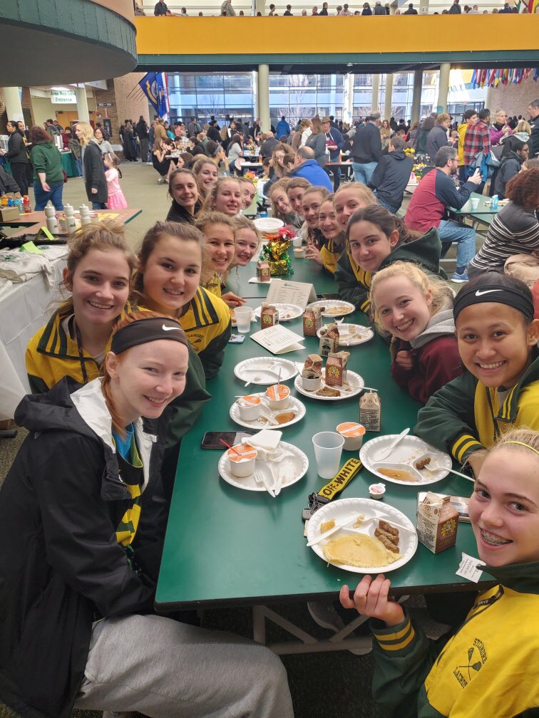 Great first week of practice, ending it at Pancake day supporting art and music. @TheRealMrMade <a href="/TopAviator/">Frank Forsthoefel</a> @AvesAthletics