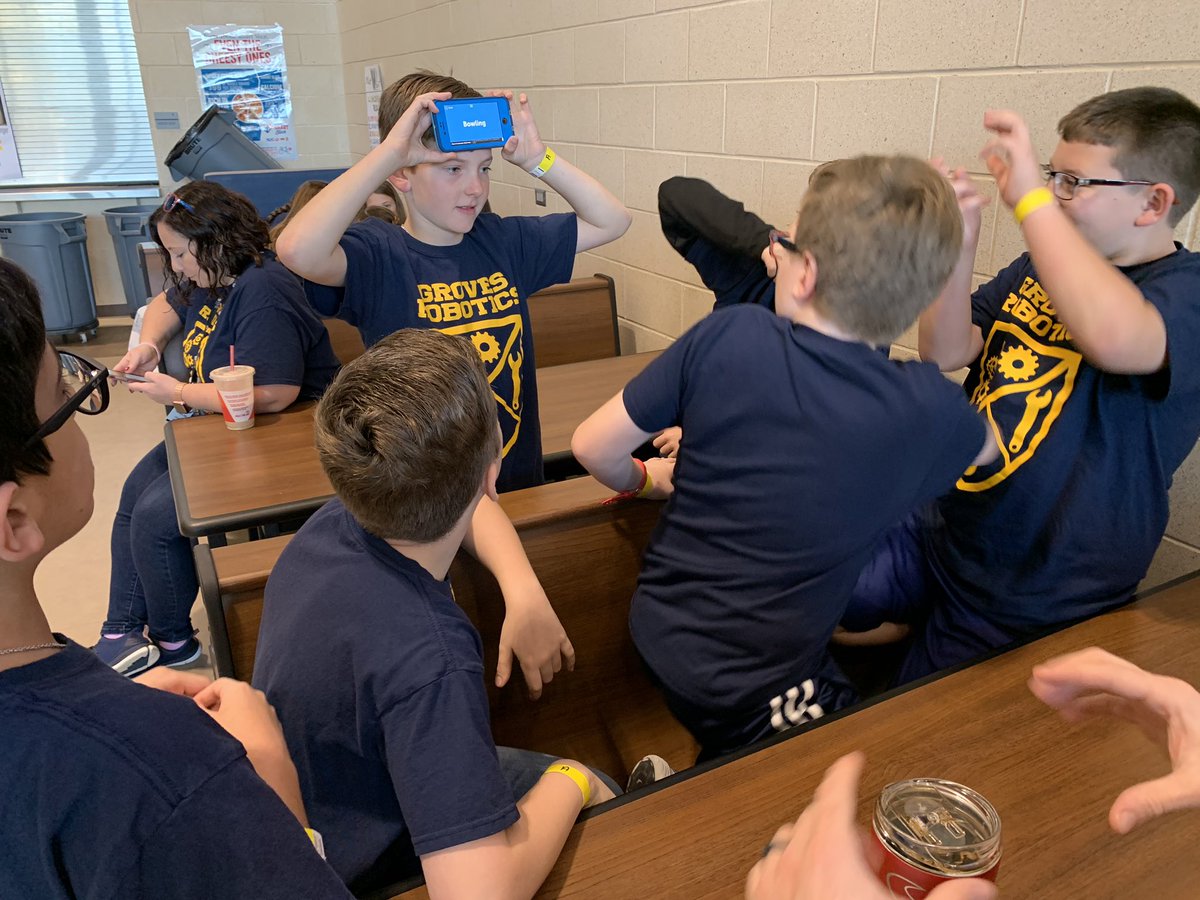 mrsakopp's tweet image. Gearing up for the 2020 HERO Robotics competition! 🐻 🤖@HumbleISD_GE @HumbleISD_WLMS @carolynfinley @Humble_Science @kglover_groves @wheelerteaches #wearegroves #herorobotics #humbleisdjoy #bethelight #grizzlyrobots