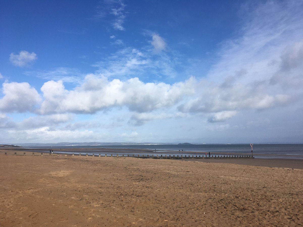 BDDerailleur's tweet photo. Beautiful day for a cycle through Fife! And thanks for the welcome @BrewDogBarPerth ❤️🍺 🚲 ❄️ https://t.co/k8gkccAFvF