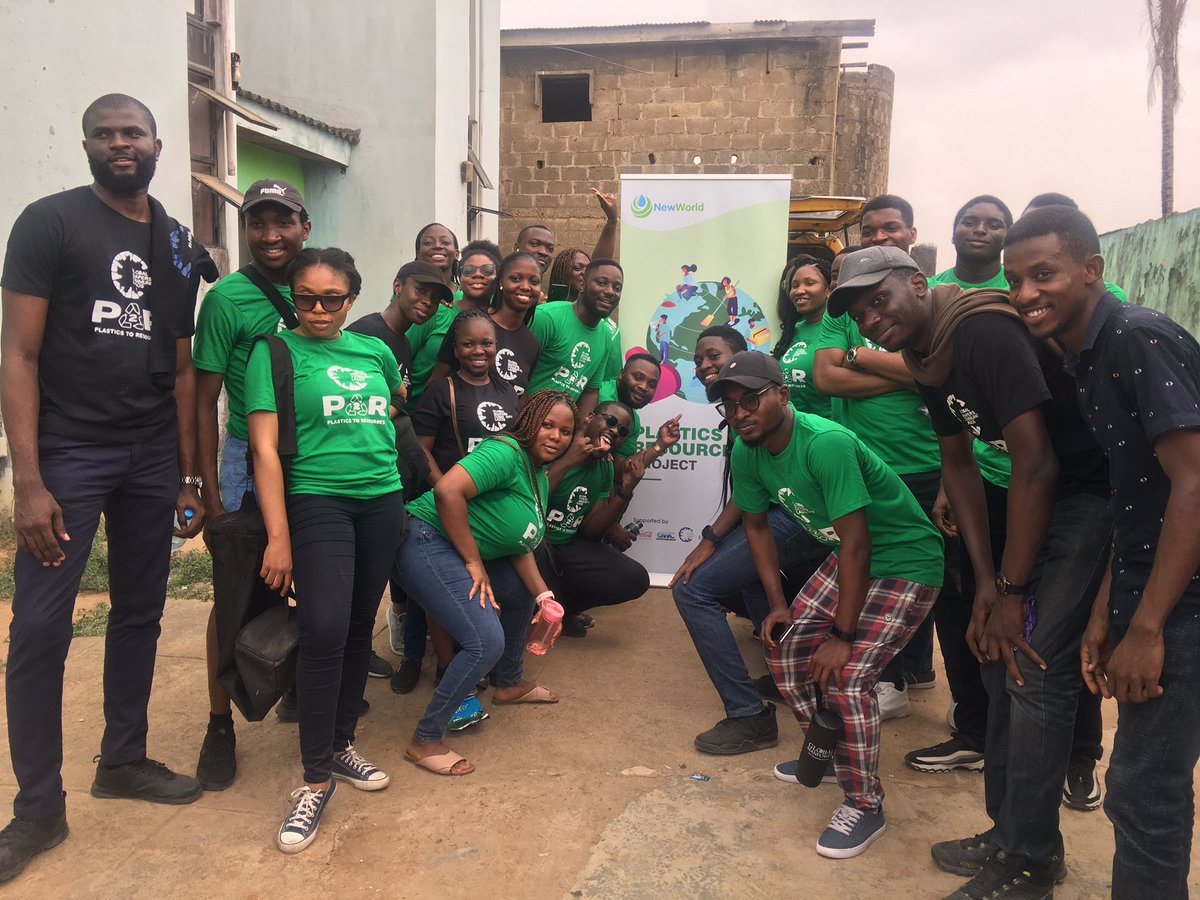 LagosShapers's tweet photo. Shapers and Volunteers ππ
Thank you to our partners New World, Global Water Challenge, The Coca Cola Foundation and @ecoprune for making our P2R (Plastics 2 Resources) project possible.
#P2RNaija #RecyclingPlastics #NewWorldProgramGrant #LagosShapers #GlobalShapers https://t.co/eRXT3mpXxh