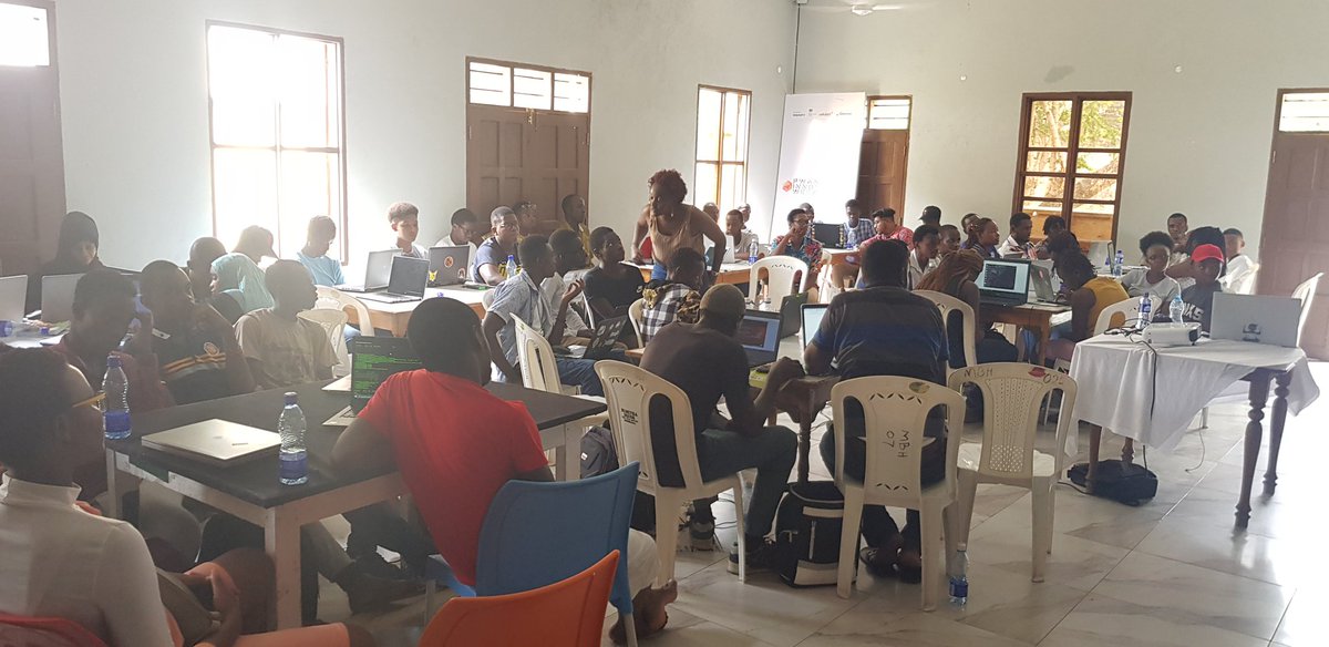 coastech_emp's tweet photo. We are live @swahilipothub. Interesting demos going on by @Myk_Felix from @CyberSpeakLC 

#hackervillage #webappsecurity #penetration https://t.co/EI6GPfFwbz