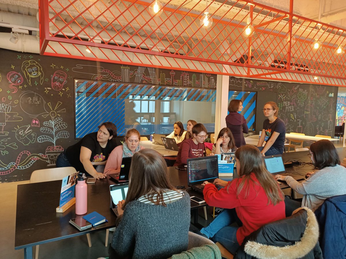 <a href="/Ari_Reinventada/">Ari 🤘🏼</a> dándolo todo en el taller 🥰 <a href="/NodeGirlsMadrid/">Node Girls Madrid</a> #NodeGirlsMadrid