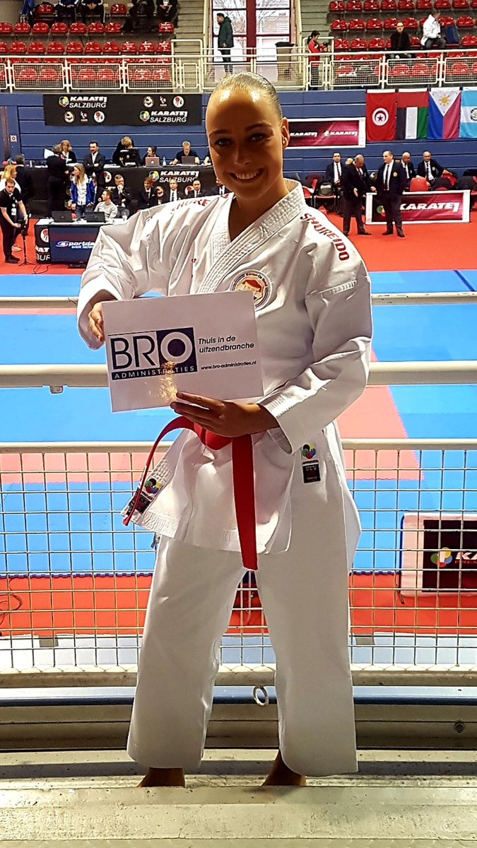 Bedankt <a href="/BRO_admi/">BRO-Admi Easyflex CP</a> voor de sponsoring naar de Premier League in Salzburg! 🇦🇹