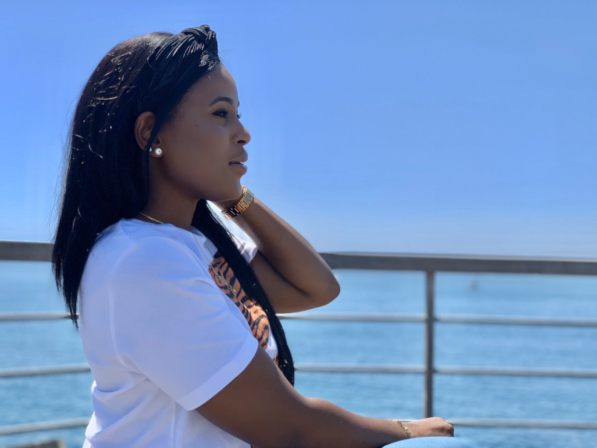 berlamundi's tweet photo. When bae says ‘pose babe’ .... #berlaincapetown #traveltosa #mysaexperience https://t.co/lzMWxSwTg7
