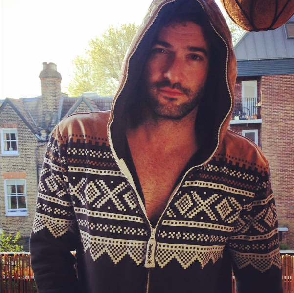 A thread of Tom Ellis being the most amazing human in the world