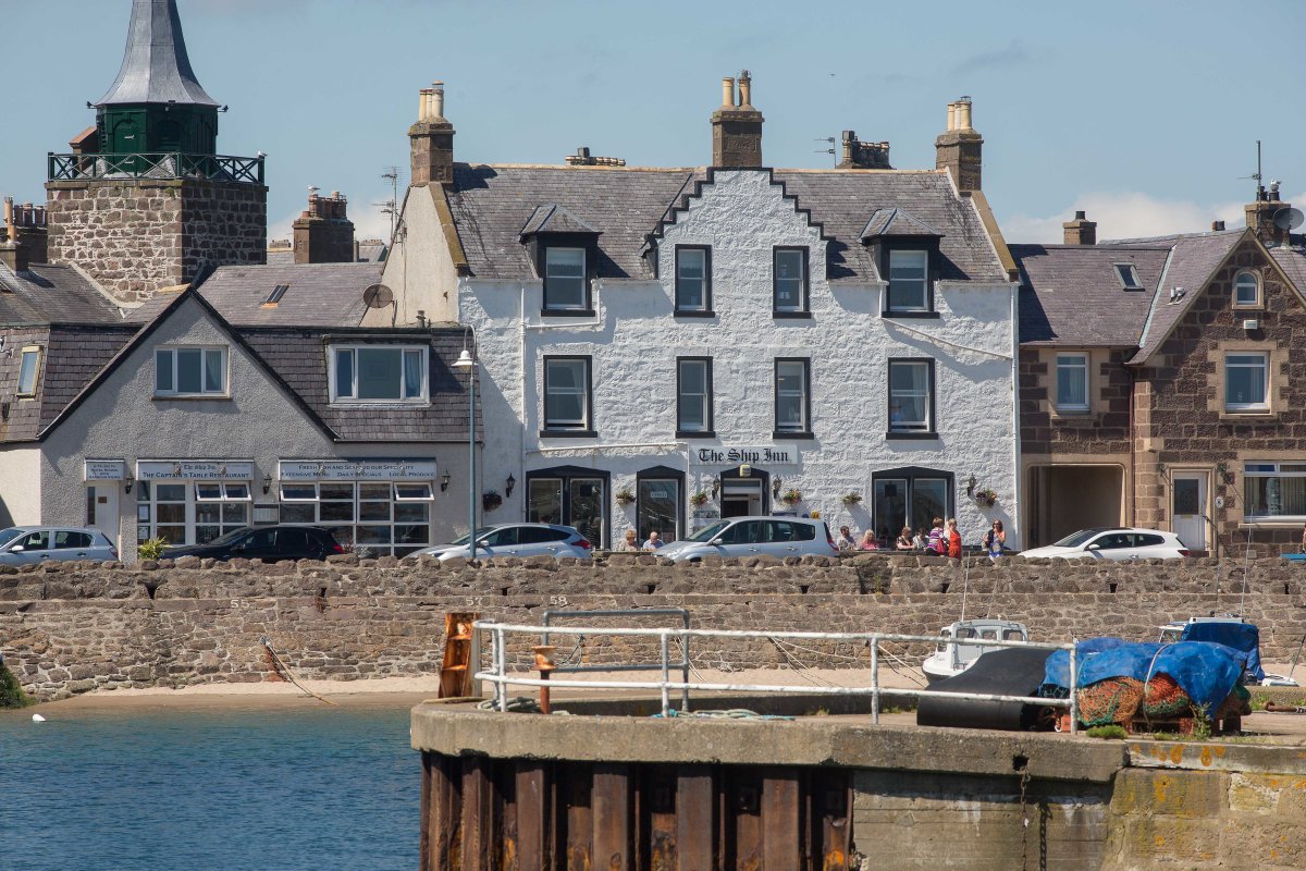 The Ship Inn tweet media