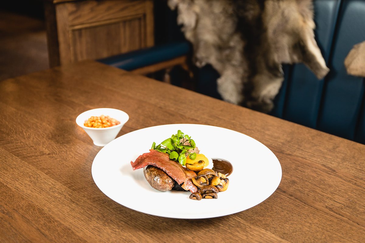 What do you get if you bring Red Deer, Roebuck and Fallow Deer together in one dish.
The Gamekeepers Fry Up. Locally and sustainably sourced from Windsor Great Park Estates, right on our doorstep. Wild British game is one amazing alternative to industrial farming.
📷<a href="/JTPhotoFilm/">Jonathan Thompson</a>