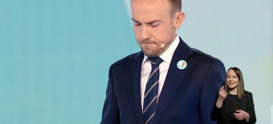 https://pbs.twimg.com/media/ER8HdhBWsAcCCNx.jpg