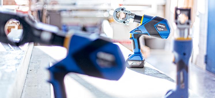 KlaukeUK's tweet photo. #PowerTools #HandTools #Klauke. New bluetooth enabled

More information ■https://t.co/vbj0E0MukC 
email ■ klauke-sales@emerson.com

#NextGenerationTools #Klauke 
#Coventry #Bradford #Cardiff #Belfast #Nottingham #Hull #Newcastle #Stoke #Southampton #Derby #Portsmouth #Brighton https://t.co/11q0BIMJwW