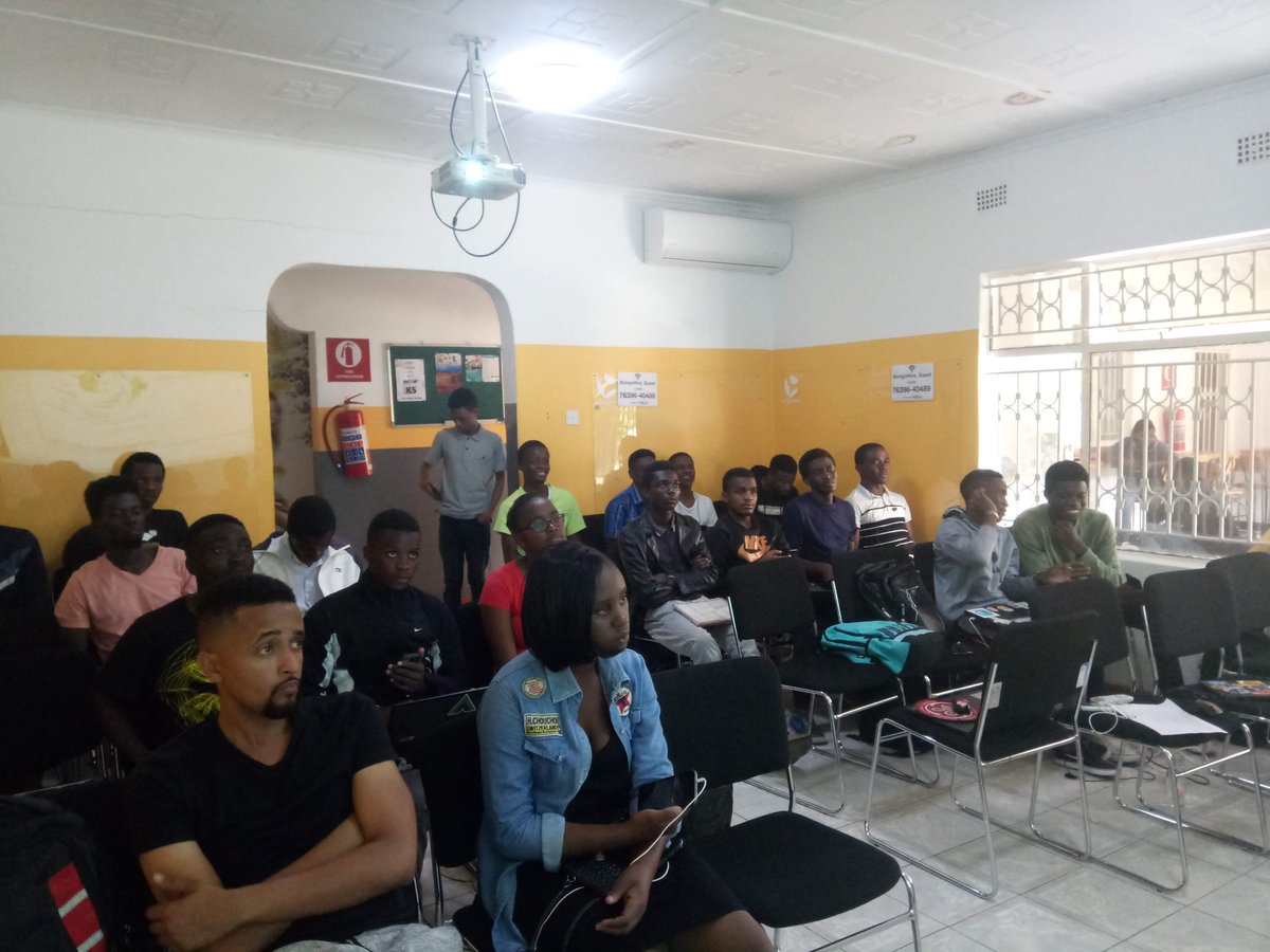 forLoopZambia tweet media