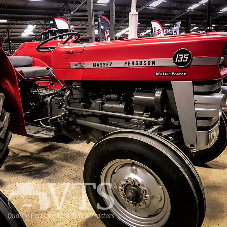 #tractorwatch An lovely Massey Ferguson 135. We have one ourselves as a working tractor but it doesn't look as pretty as this one! The owner was showing it last weekend at the Tractor World Show, Malvern. Good memories? #mf #mf135 #masseyferguson   #classictractor