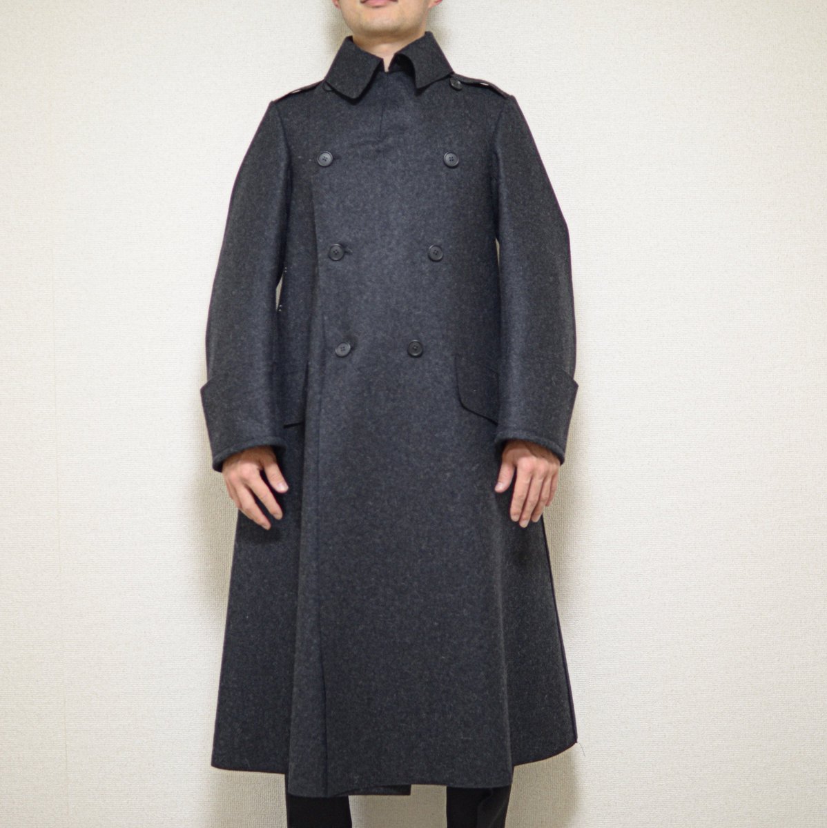 衣服標本家 長谷川 A Twitter 1902年 イギリス軍 オーバーコートを着用してみました とにかく迫力があります まさに 男の軍服 といった印象を受けました シンプルな構造なので 他のデザインにも転用し易いパターンです T Co Rygzfyhheo T Co