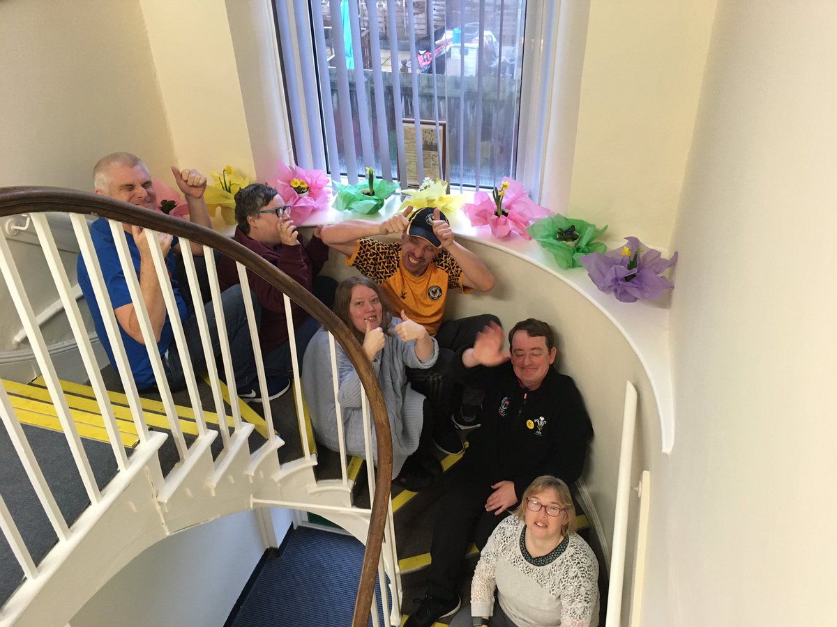 AdultCaerphilly's tweet photo. Rain? What rain? Everyday is full of sunshine at Oxford House. @CaerphillyCBC #garddio #gardening #rainstoppedplay #gwlyb https://t.co/U2x5DY55pE