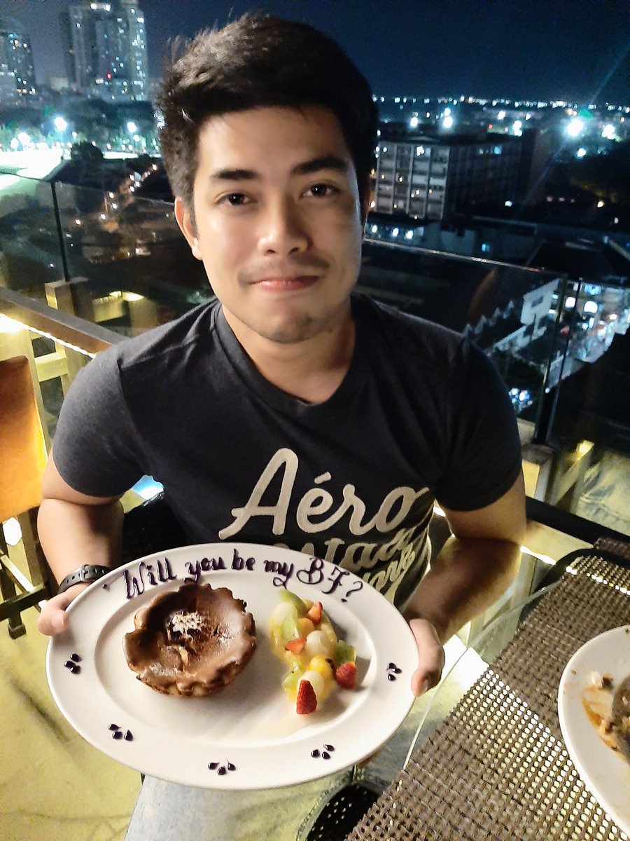 kingdc012's tweet photo. He said yes. I love you. 😘

Making it official today para every four years lang ang anniversary. 😍

2.29.2020 https://t.co/9pPQSMyLS9