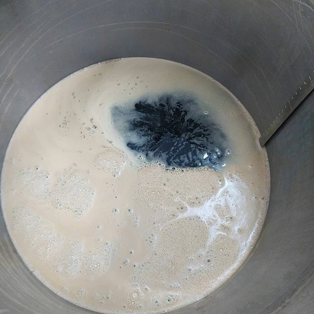 CervesesTopHat's tweet photo. Que buena.

#CervesesTopHat #cervesaartesana #cervezaartesanal #cervesacatalana #cervezaartesanal https://t.co/YHpHn5EYZ7 https://t.co/lOqkFpUfnk