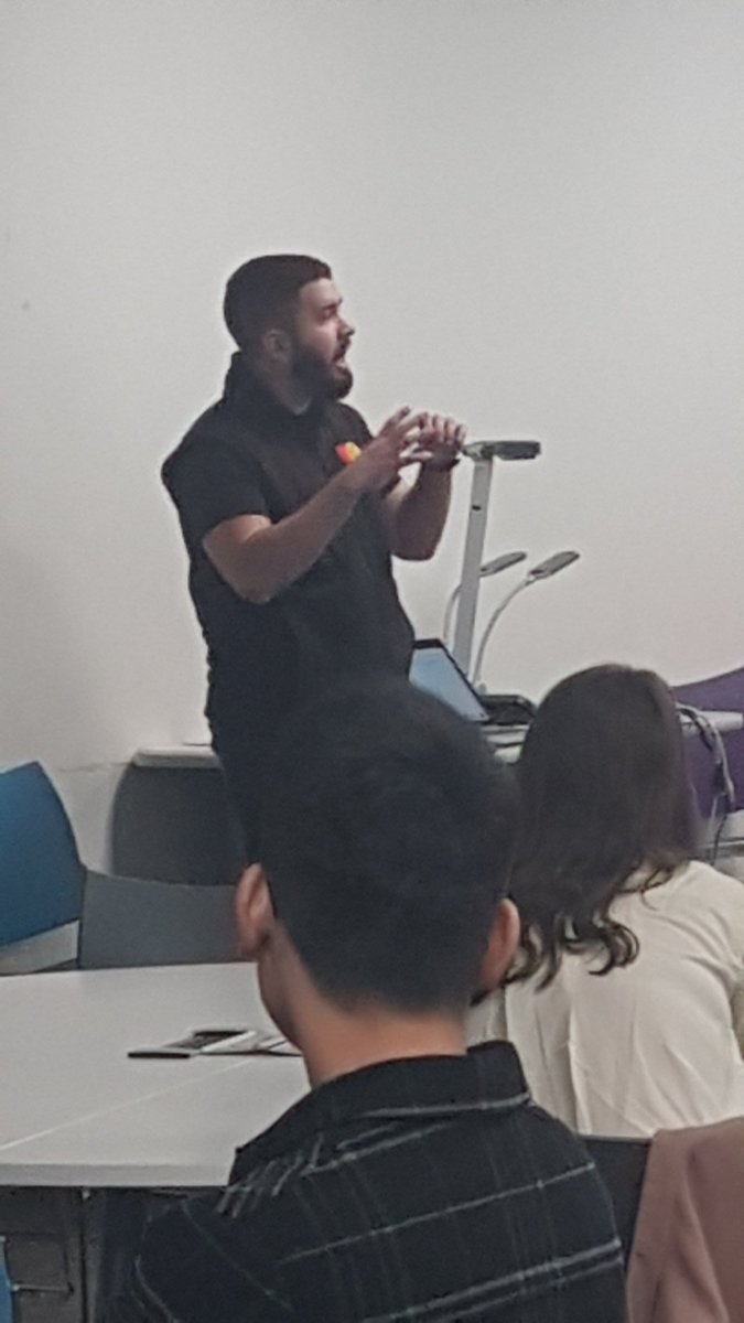 Sarah Cunningham tweet media