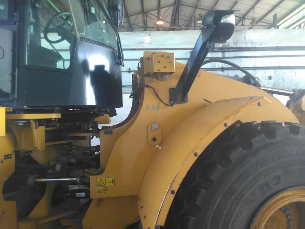 VENALUM_CVG's tweet photo. #29Feb|| De cara al pronto arranque de las operaciones en CVG Venalum, los trabajadores del Taller Equipos Móviles Industriales, realizan las acciones necesarias para que la empresa cuente con un parque industrial repotenciado. #JuntosSomosIndestructible https://t.co/P1QZWOVwXe