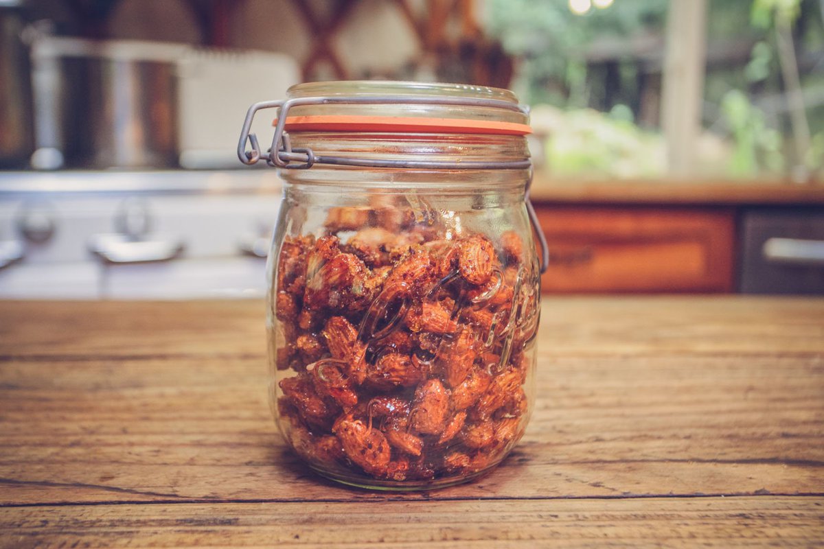 "Crunchy, salty, spicy, sweet, aw dang! These nuts hit all the notes. » Here’s <a href="/mountainfeed/">Mountain Feed & Farm</a> Sweet Lime and Chili Salted Almonds #recipe wichi is perfect for your #weekend #bites
mountainfeed.com/blogs/learn/sw…