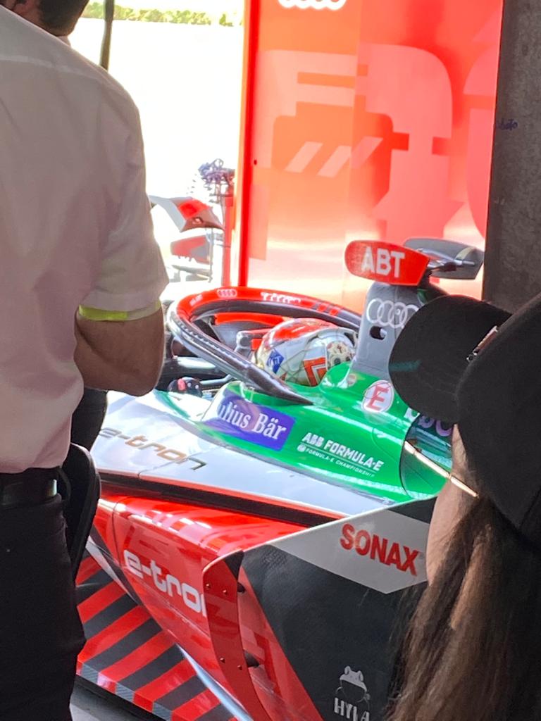 we_online's tweet image. Time to race again! 🔥
#technologypartnership #wespeedupthefuture #emobility #formulae #we_eiSos #MarrakeshEPrix