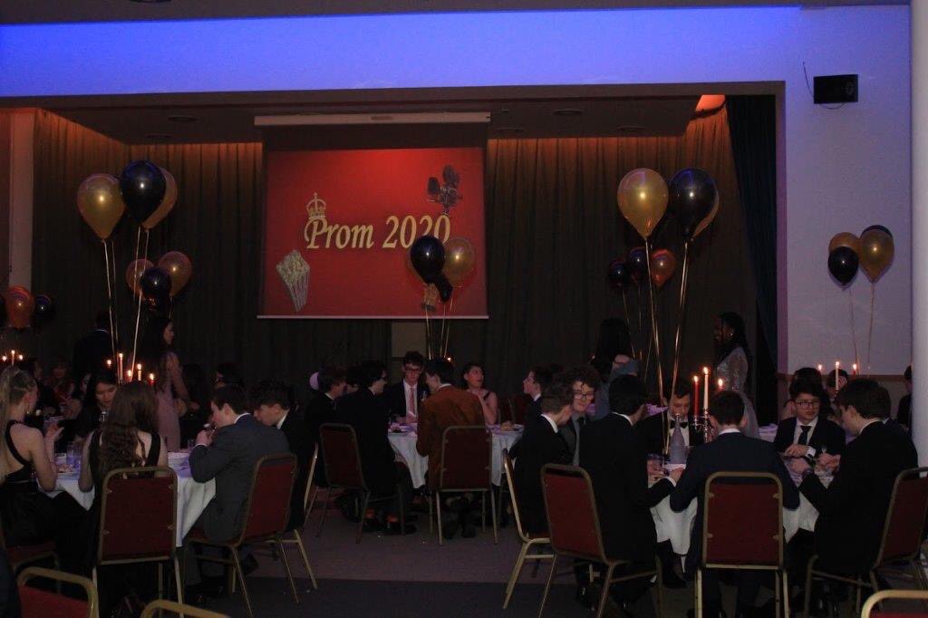 KESWMidSchool's tweet photo. A great night of celebrating 5th Form friendship at KESW 5th Form Ball.
Well done to Sam Warne and the committee. All 5th Form were stars ⁦@KESWitley⁩ #KESWCommunity #PromNight https://t.co/vJAI7AWL8H